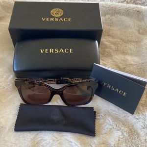 Versace beautiful women sunglasses